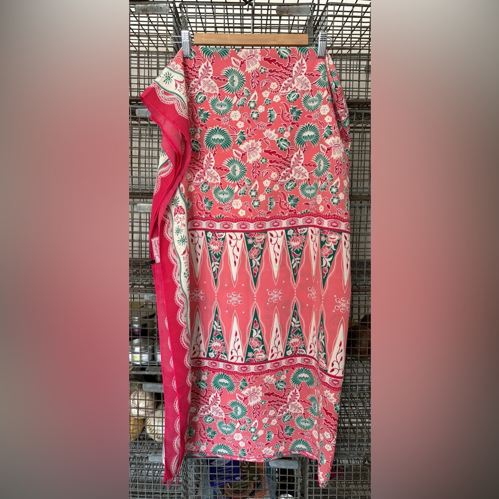 LA PAREO COMPANY Wrap | Sarong | Cover Up | Shawl